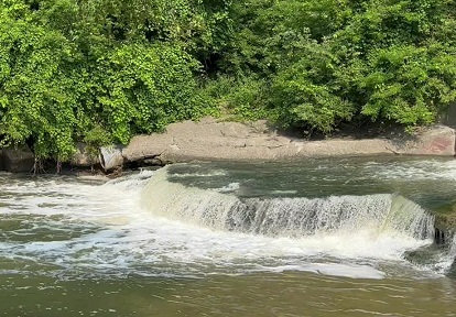 an in-stream barrier in Etobicoke Creek located near the Toronto Golf Club