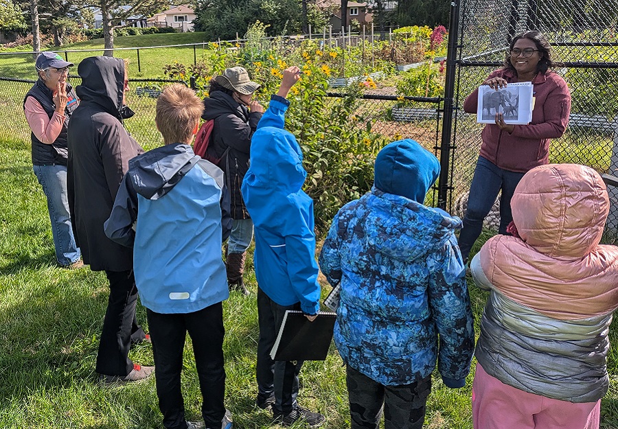 Bramalea SNAP neighbouhood residents take part in a nature journalling workshop