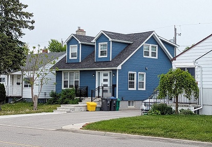 a residential street in the Ridgewood Victory Village neighbourhood
